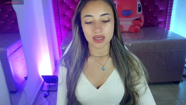 Webcam Model amy_ker_m Videos