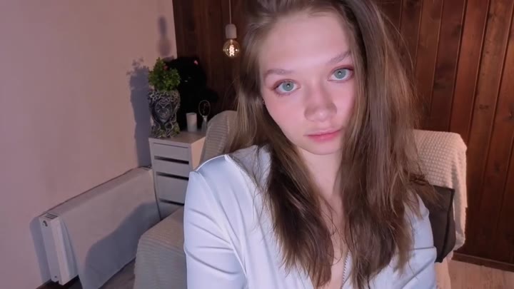 Webcam Model HolliBillig Videos
