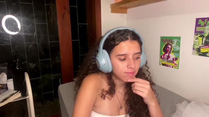 Webcam Model WinnieKloth Videos