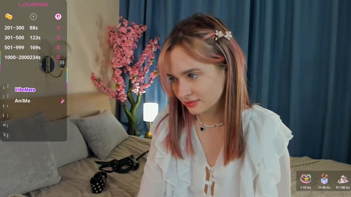 Webcam Model PeachMirth Videos