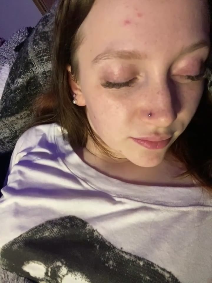Webcam Model YoungLisaa18 Videos
