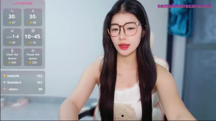 Webcam Model -XiaoYu-777 Videos