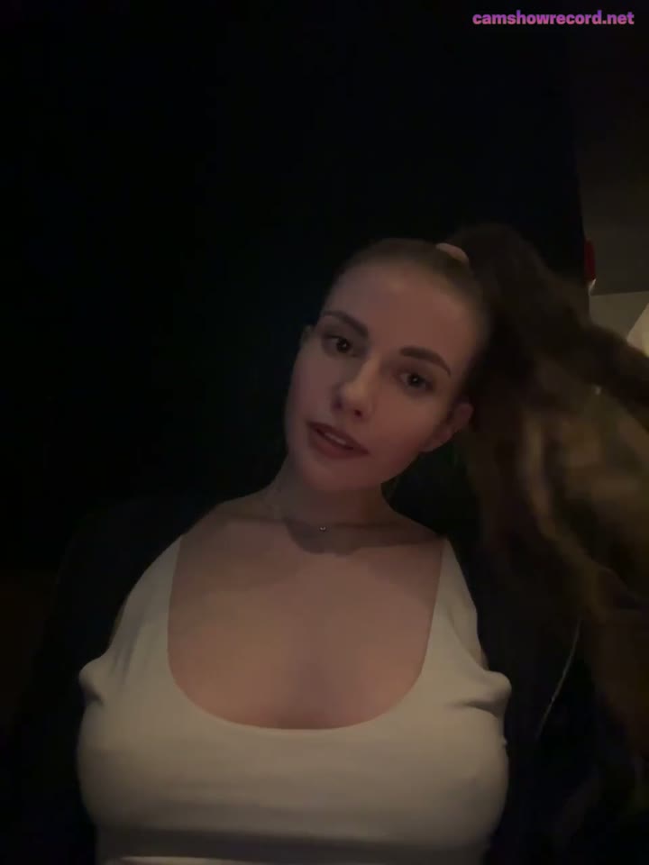 -VikkiL0vesCheese-